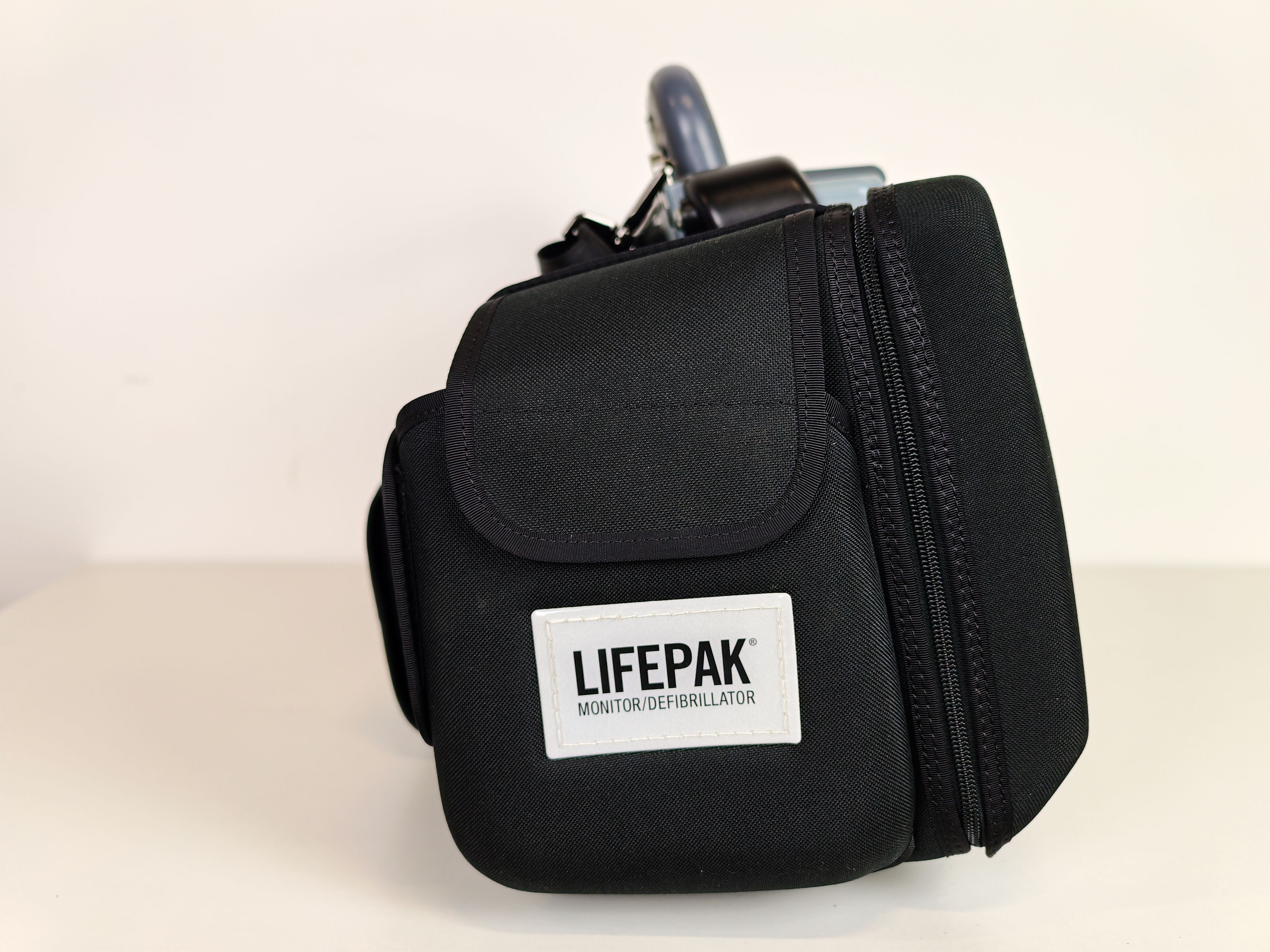 Physio-Control LIFEPAK 15 Defibrillator – Komplettset Baujahr 2009 (LP-010)