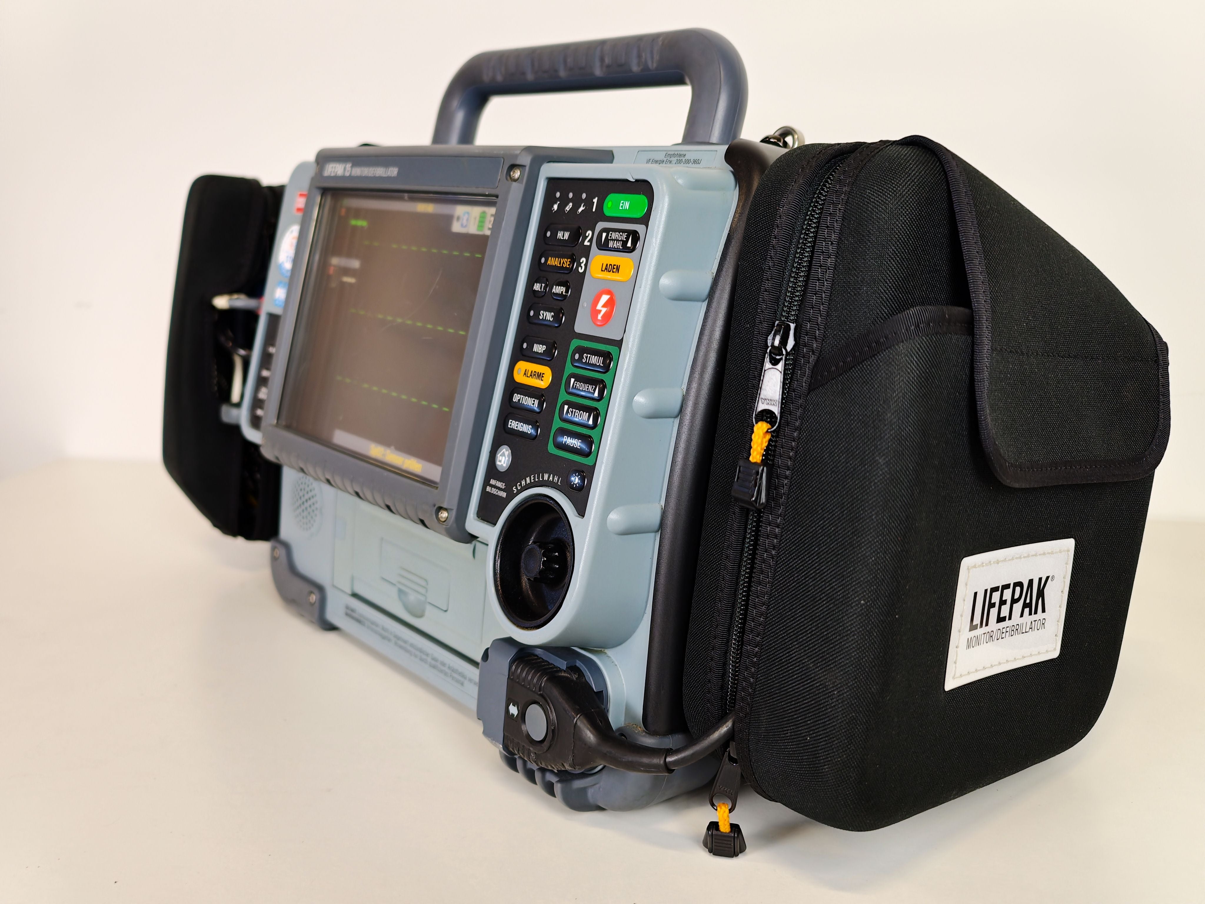 Physio-Control LIFEPAK 15 Defibrillator – Komplettset Baujahr 2009 (LP-010)