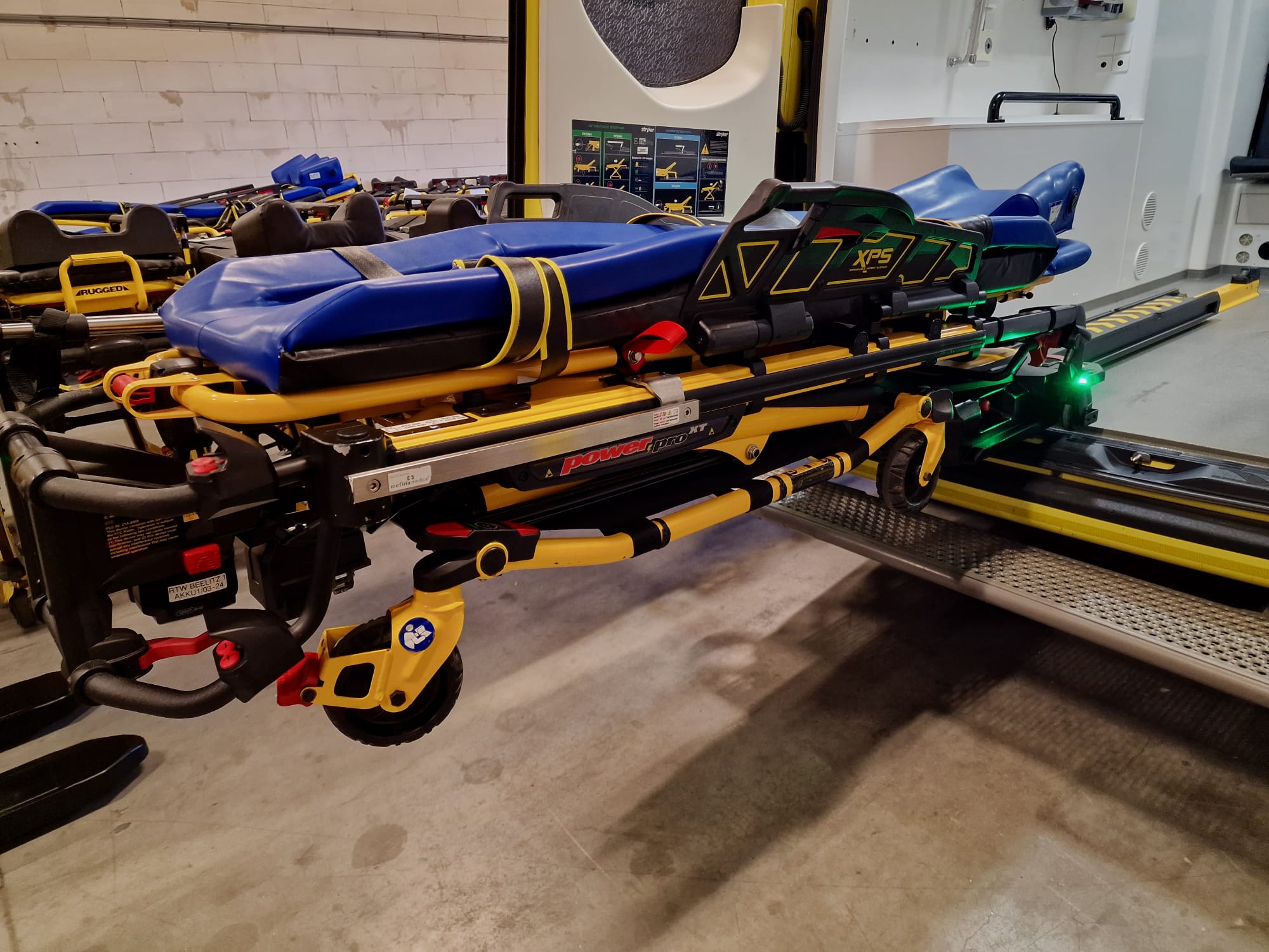 Stryker Power-PRO XT 6506 mit Power-LOAD & HoverBoard (Baujahr 2023) TR-031