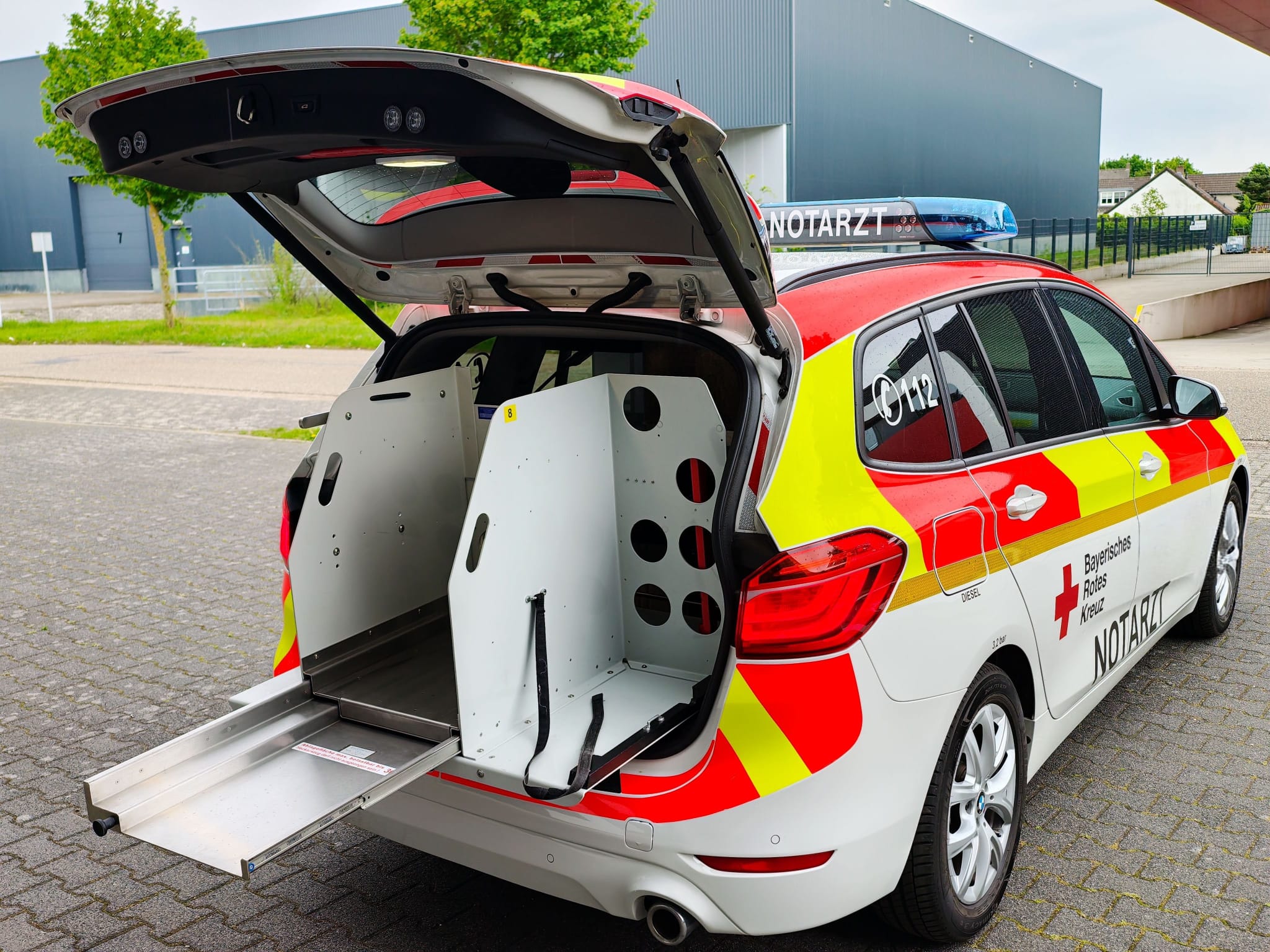 BMW 220d xDrive Notarztfahrzeug (2022) – Sofort Einsatzbereit | TOP Zustand | Nur 88.000 km
