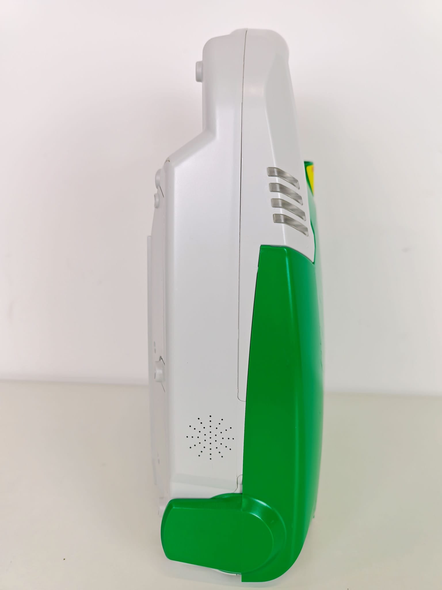 DEFISIGN Defibrillator – Baujahr 2018 AED-048