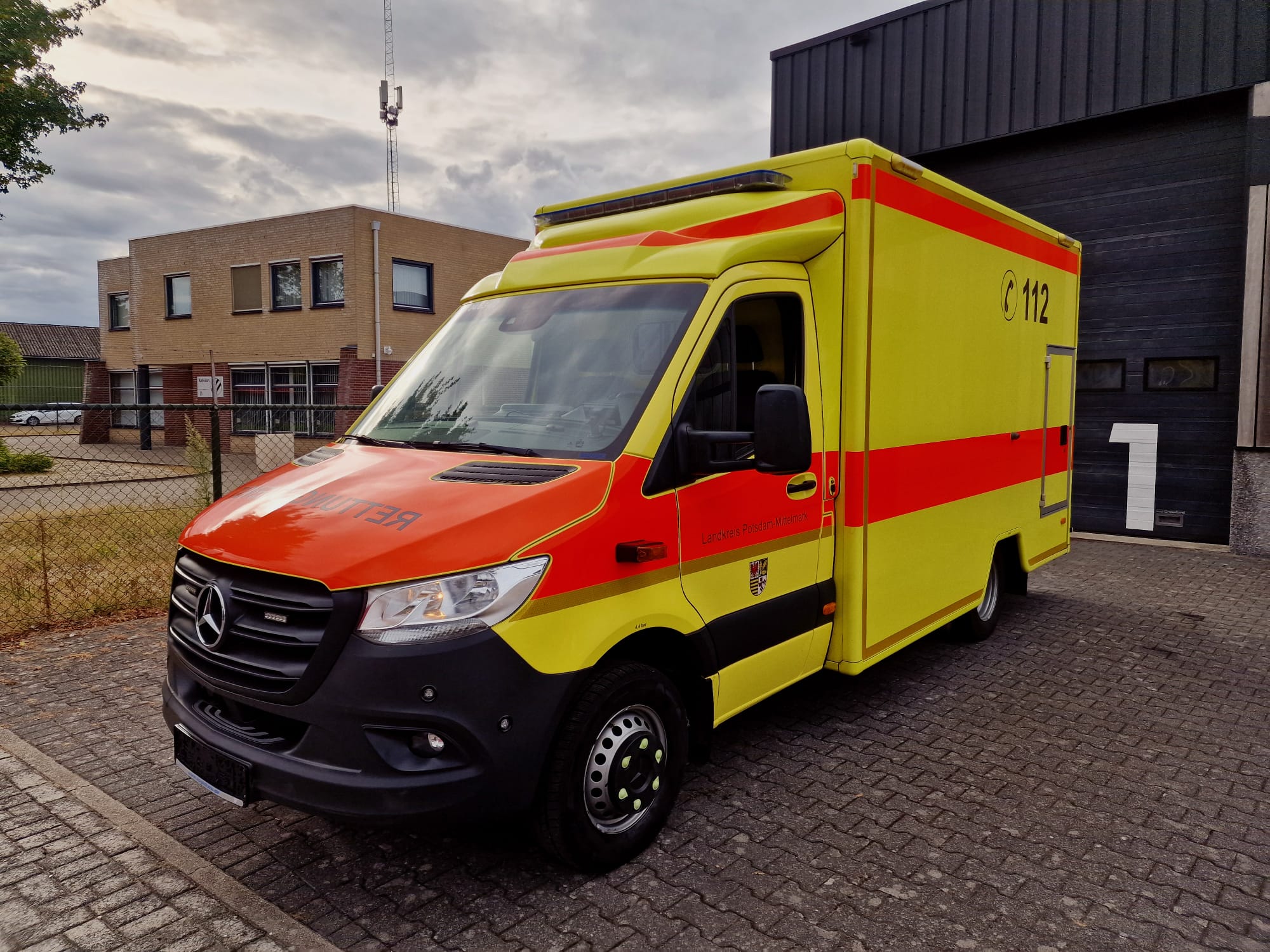 Mercedes Sprinter 516 CDI Rettungswagen / RTW