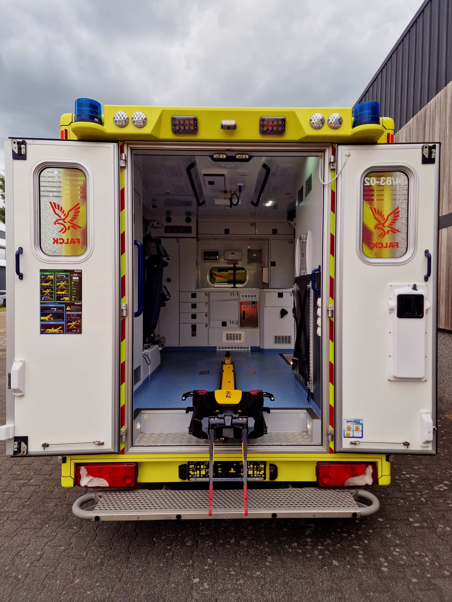 Mercedes Sprinter 516 CDI Rettungswagen / RTW