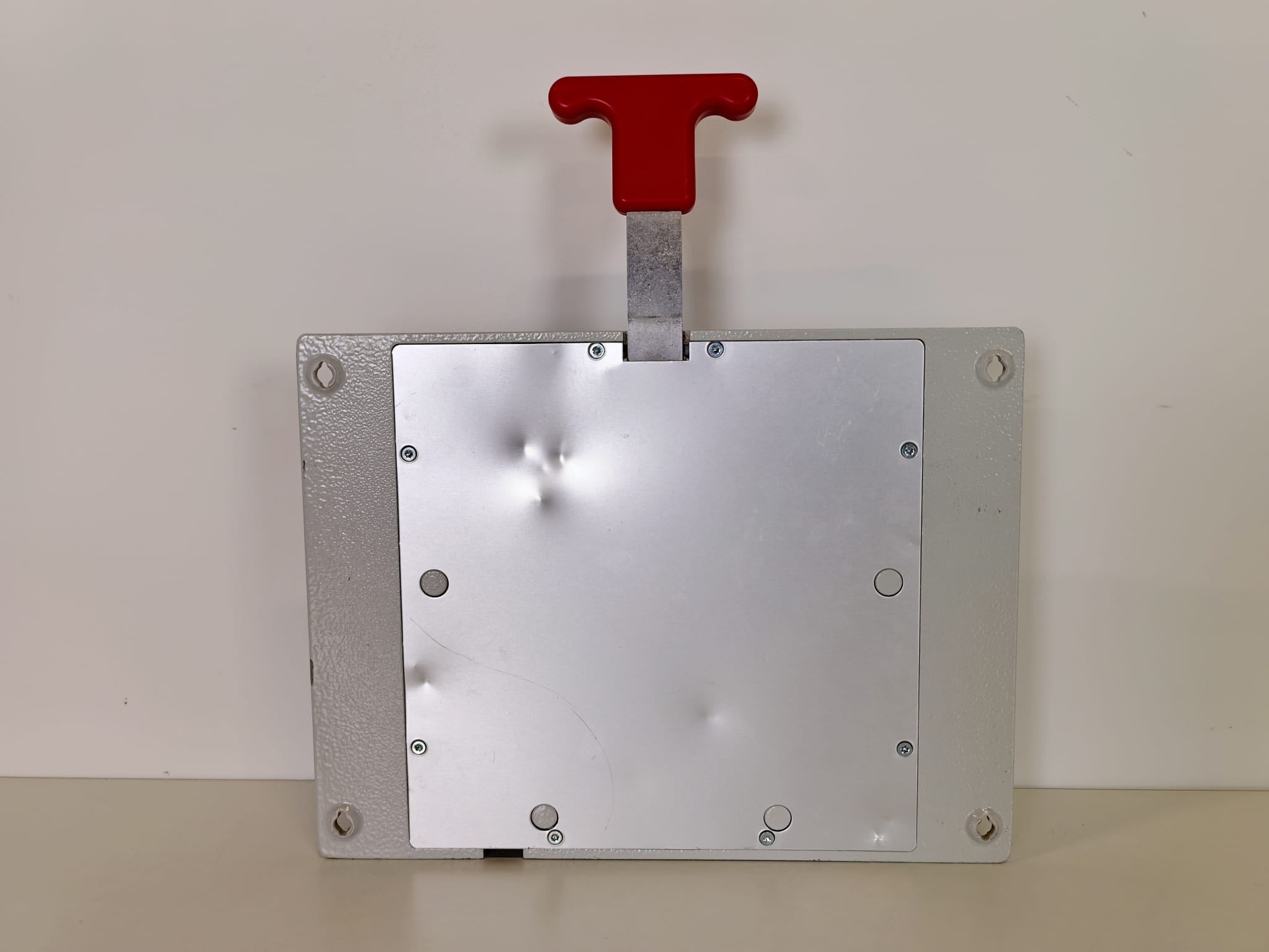 Halterung für Defibrillator CORPULS C3 – Original Wandhalterung AK-008