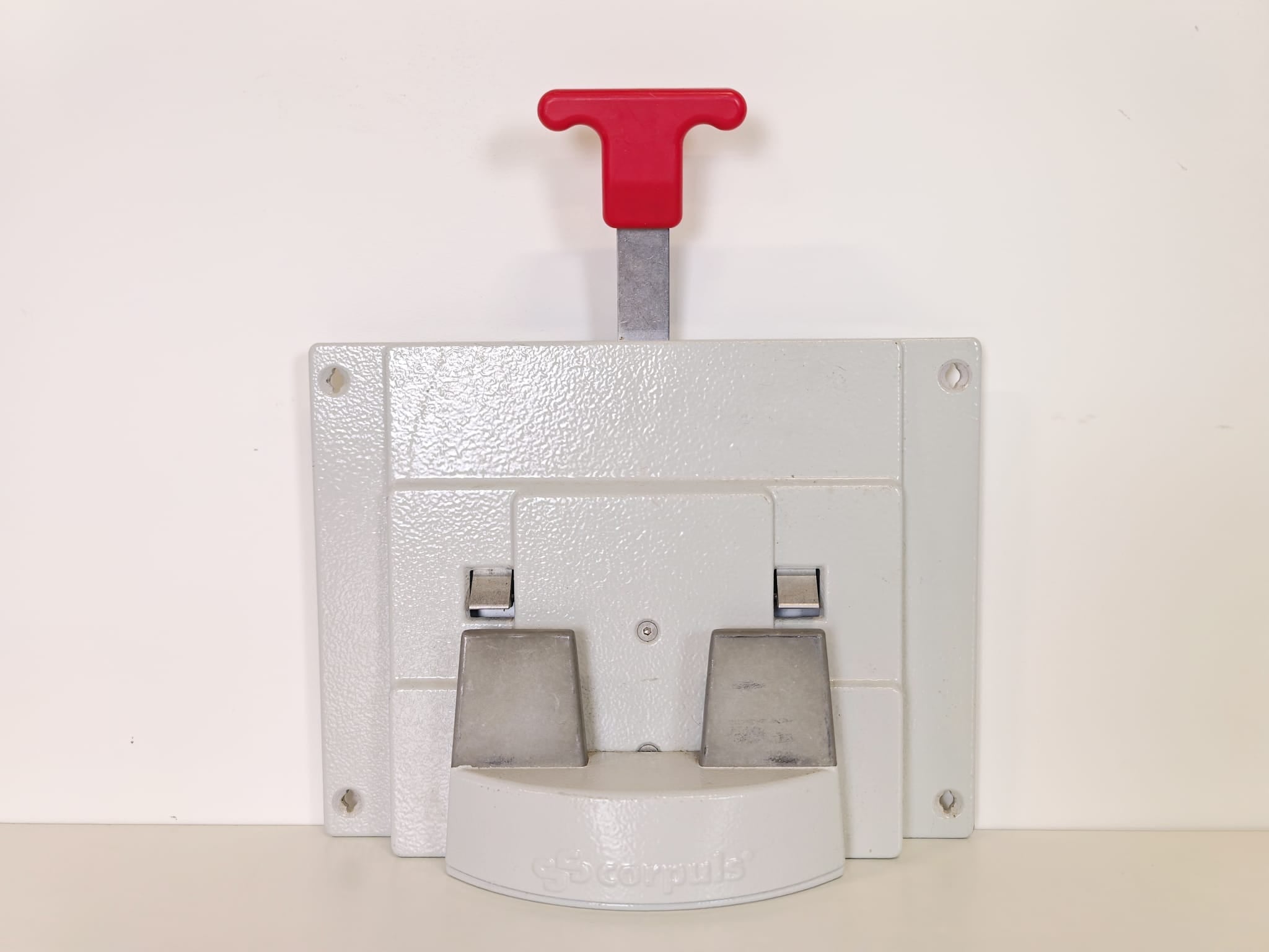 Halterung für Defibrillator CORPULS C3 – Original Wandhalterung AK-008