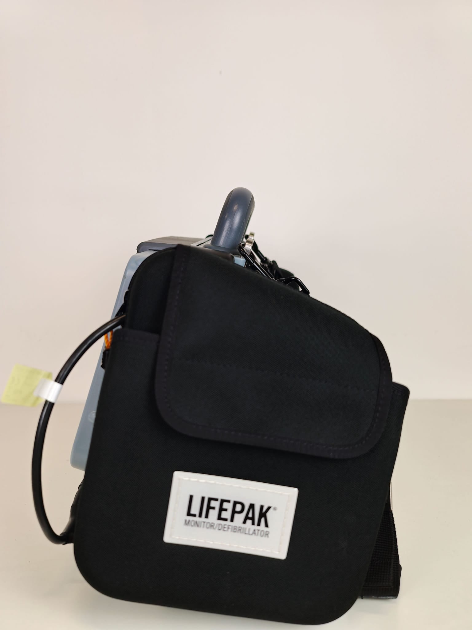 Physio-Control LIFEPAK 15 Defibrillator – Komplettset Baujahr 2015 (LP-009)