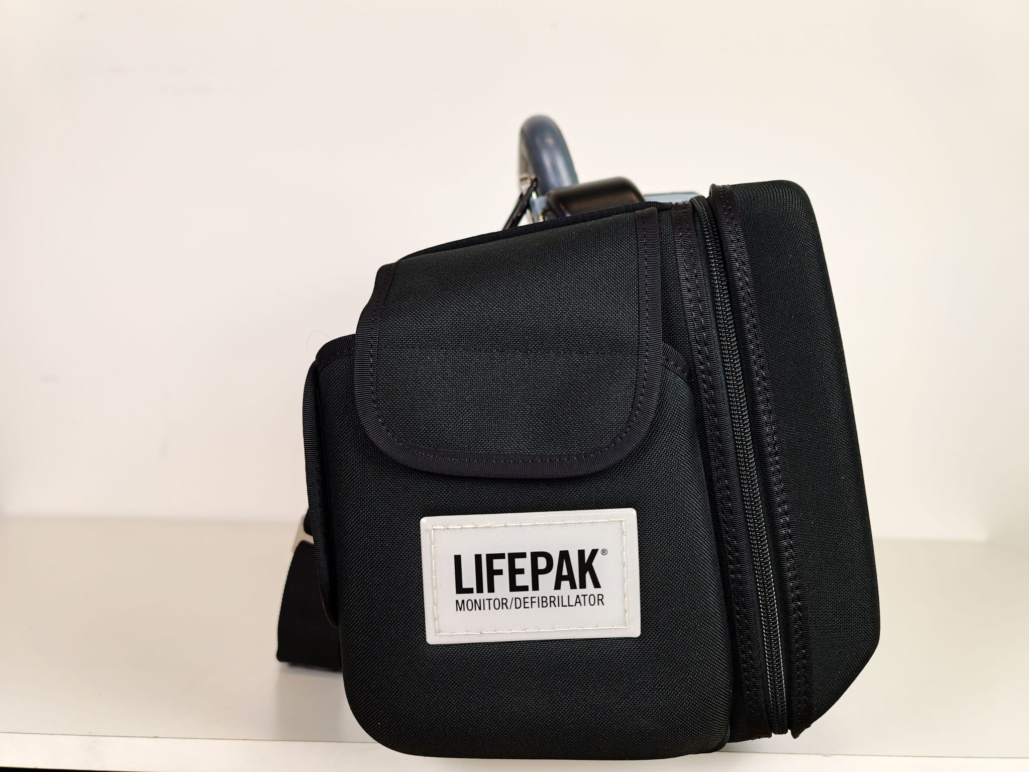 Physio-Control LIFEPAK 15 Defibrillator – Komplettset Baujahr 2015 (LP-009)
