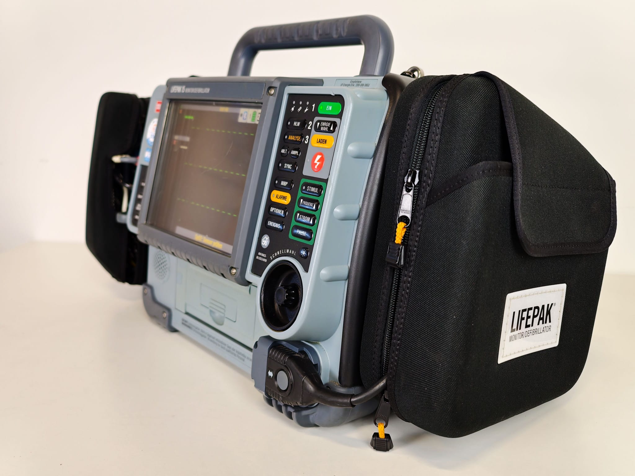 Physio-Control LIFEPAK 15 Defibrillator – Komplettset Baujahr 2015 (LP-009)