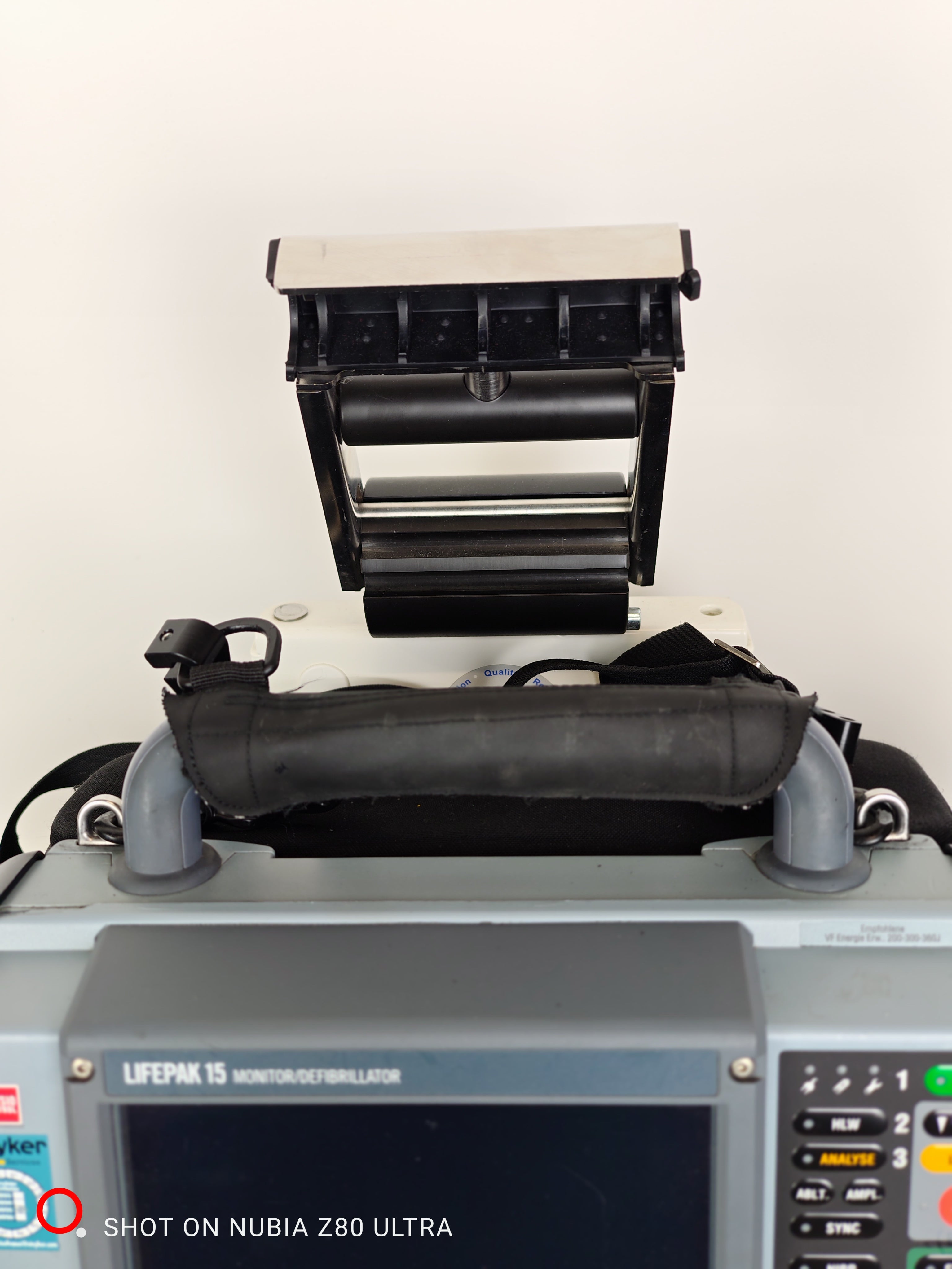 Defibrillator Lifepak 15, Medtronic- Stryker LP-010